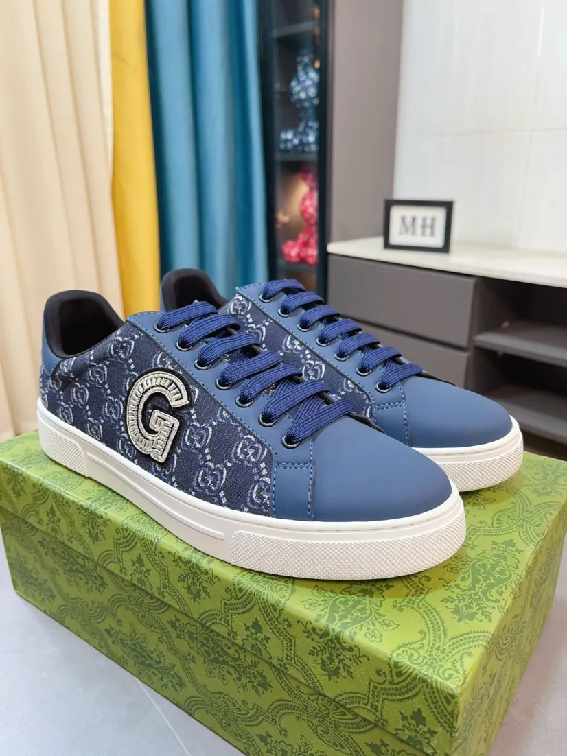Men's men's shoes 💰400🌹🌹Gucci [Gucci] new model is on the market, the picture above is a must-sell. Top luxury brand, the latest fashionable casual men's shoes, trendy and versatile style, relaxed and sporty style, upper imported from Italy crocodile pattern cowhide ➕ genuine leather lining and ultra-fine workmanship. Original personalized and fashionable semi-air cushion raised outsole, light and comfortable on the foot, size 38-44